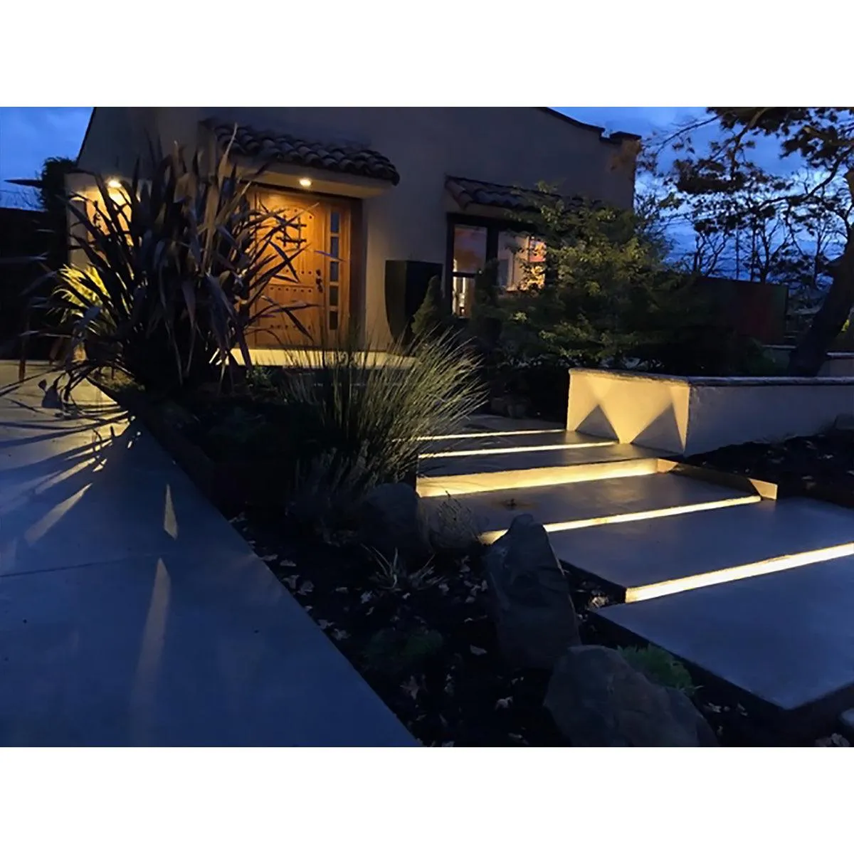 16ft Neon Blaze Flexible LED Lighting, 3500K, 24V, Side Bending