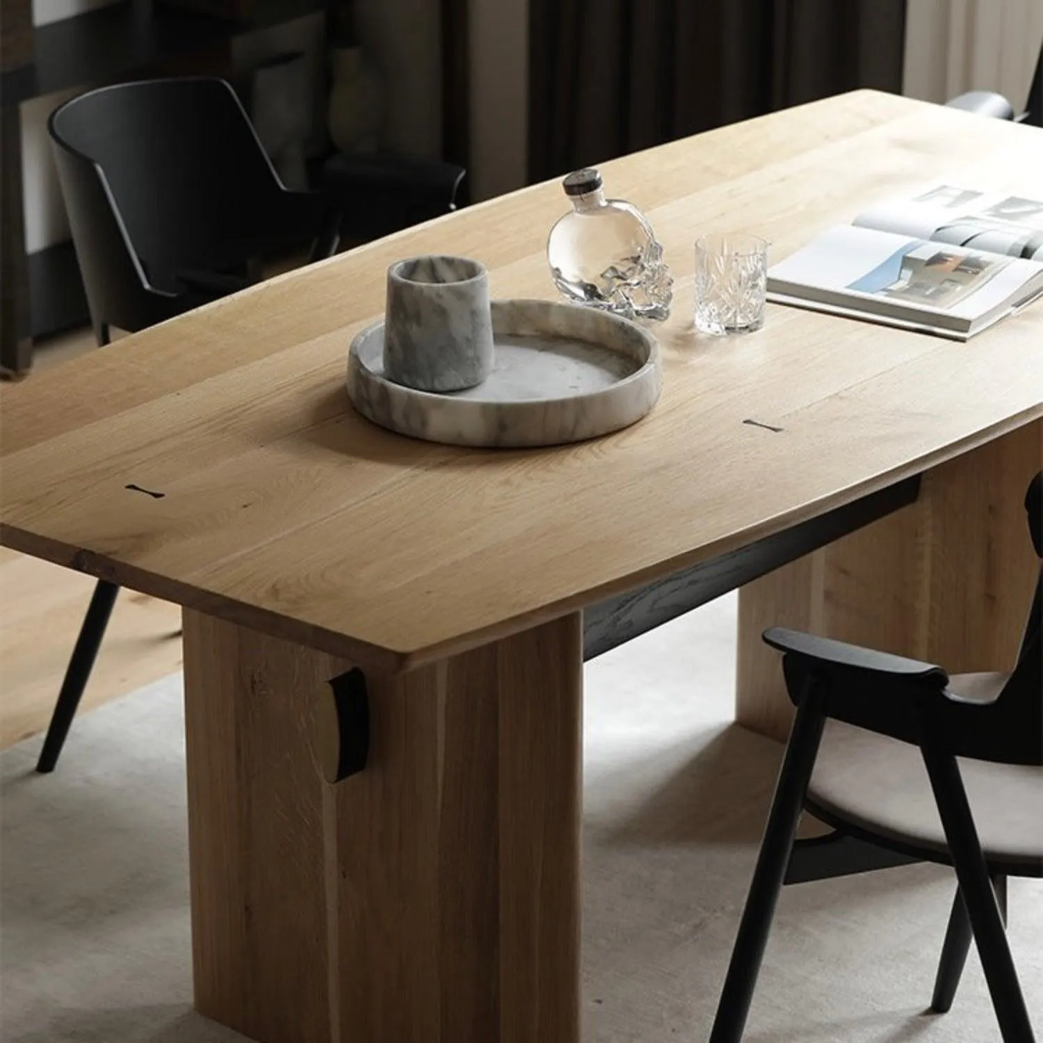 COZONI Cora Dining Table