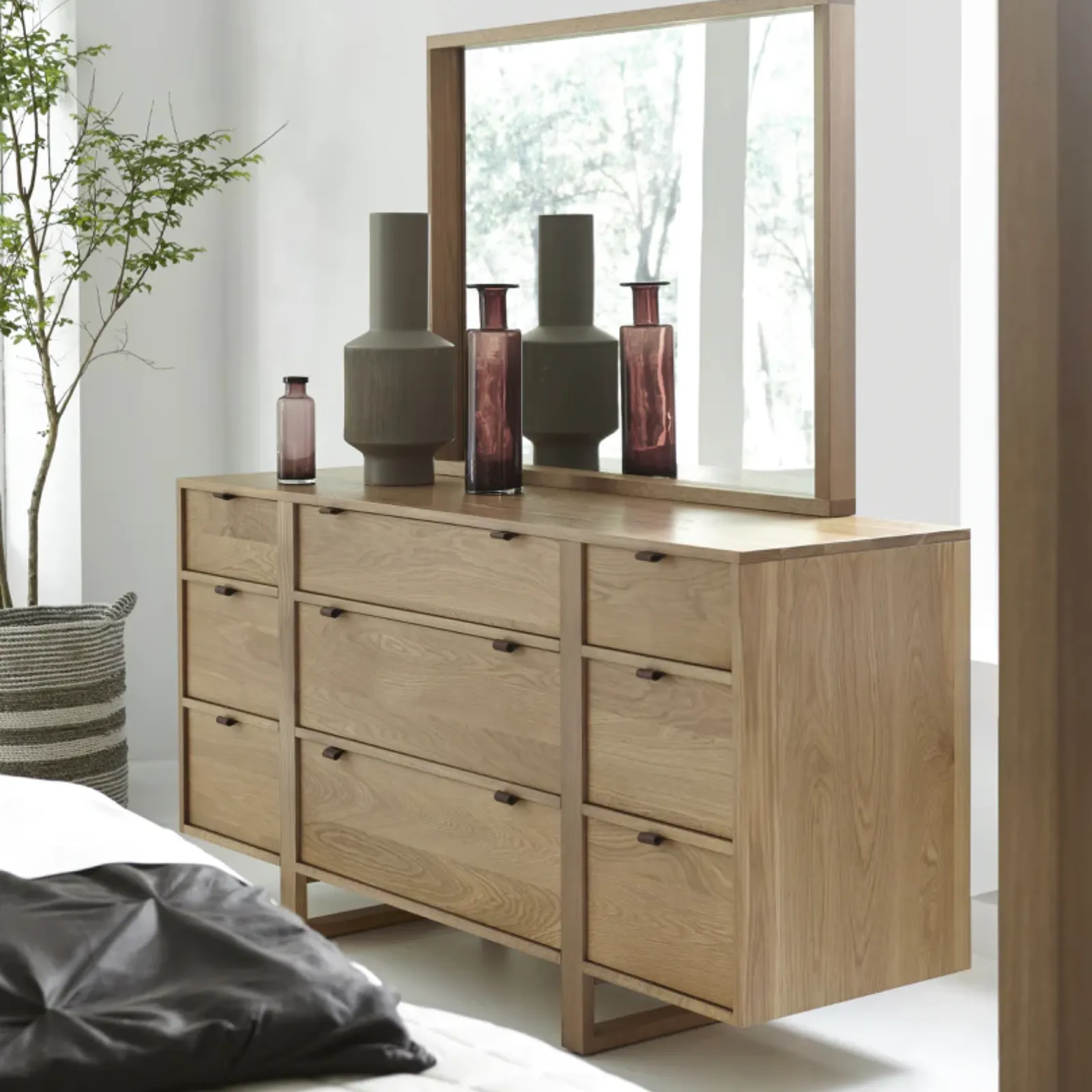 Folke Dresser