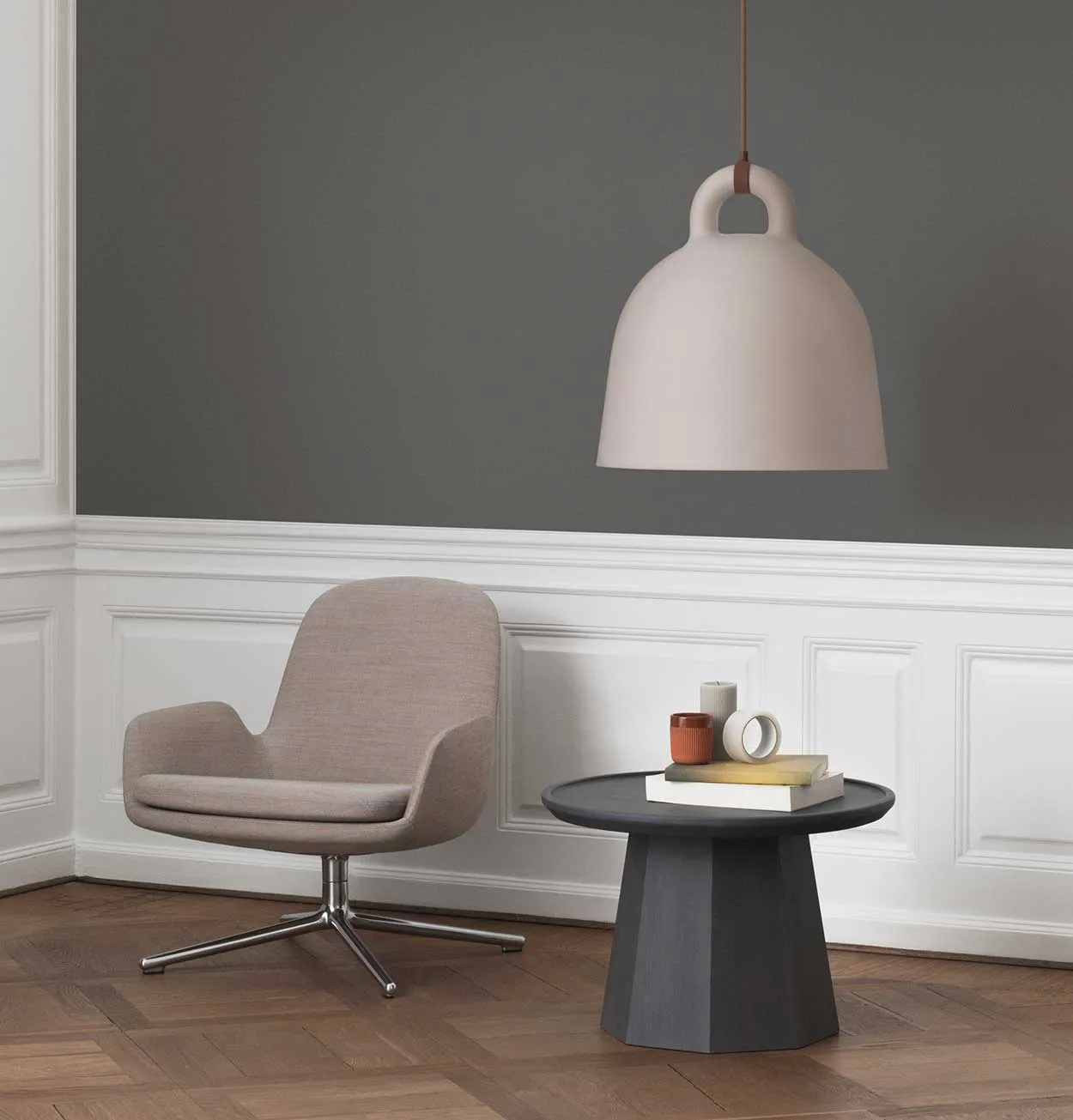 Normann Copenhagen Bell Lamp – Large – Sand