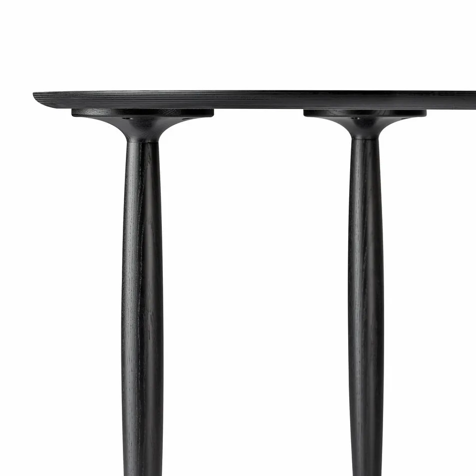 Oku Dining Table